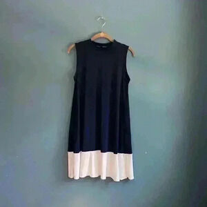 Nik and Nash navy blue and white sleeveless lightweight dress women’s size M‎